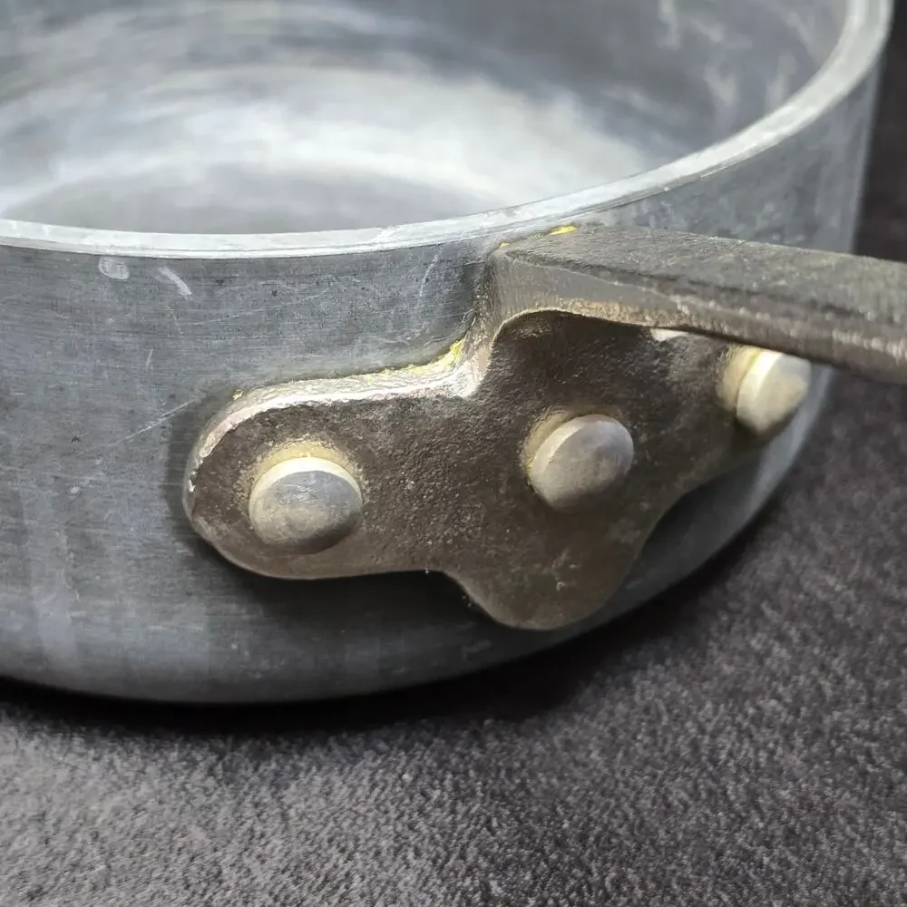 Unknown commercial aluminum